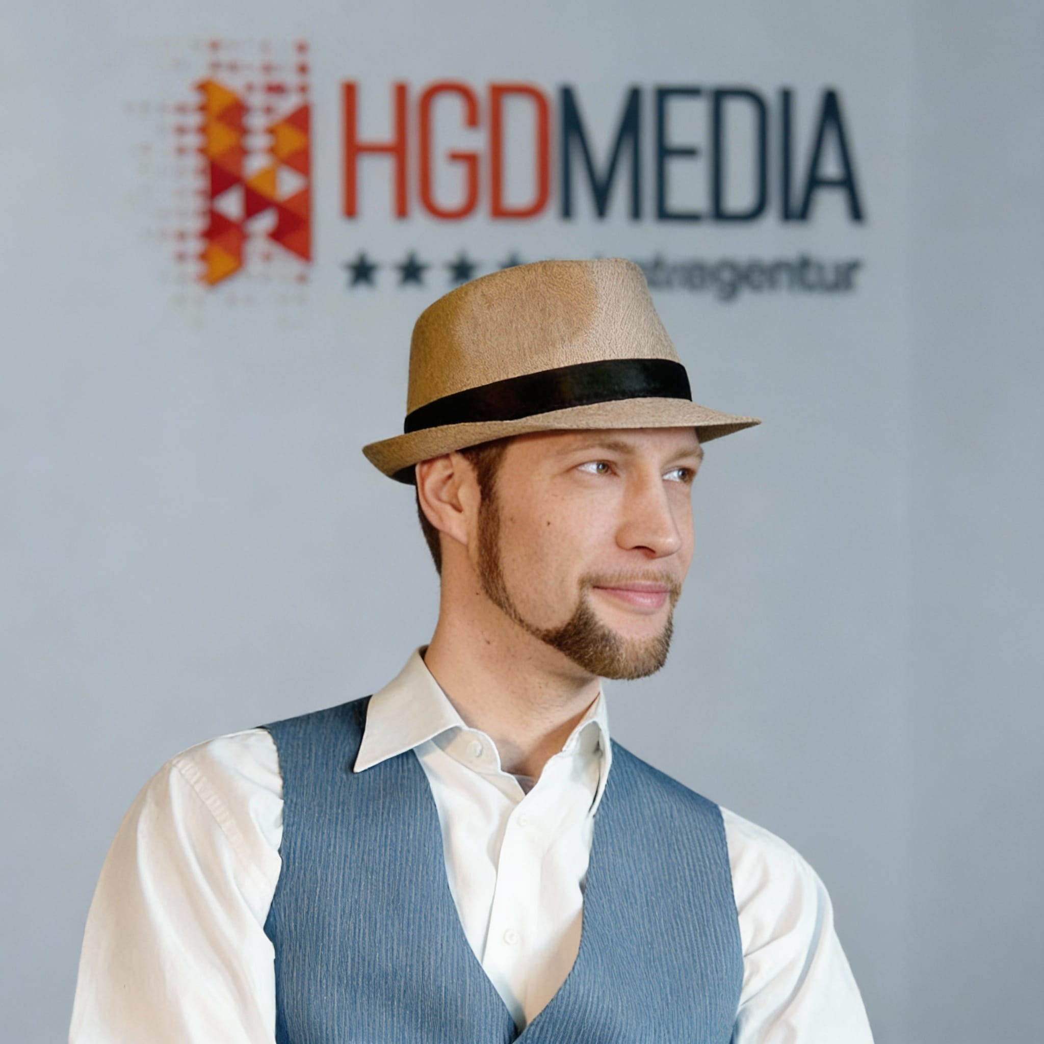 freepik__put-the-man-from-img1-into-the-image-img2-in-remov__62304